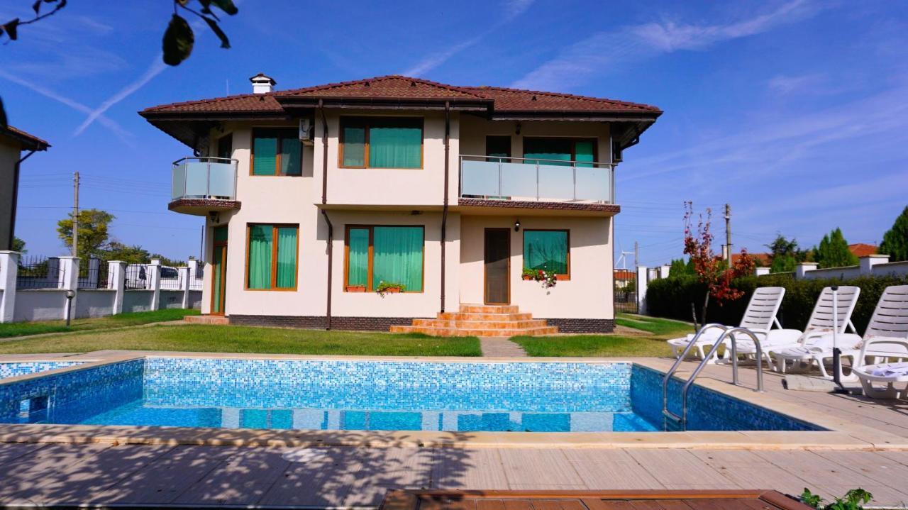 Вила Помело - Family Villa Pomelo Bŭlgarevo Exteriör bild