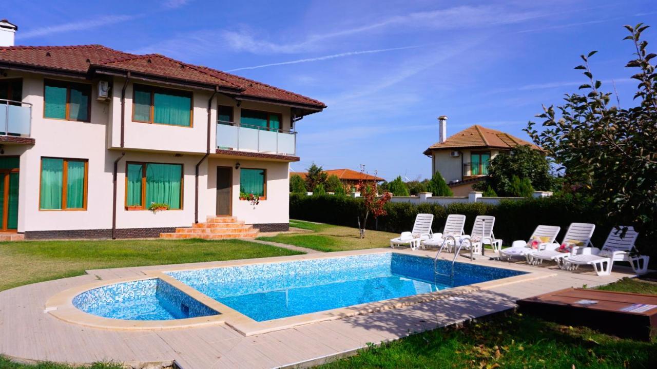 Вила Помело - Family Villa Pomelo Bŭlgarevo Exteriör bild