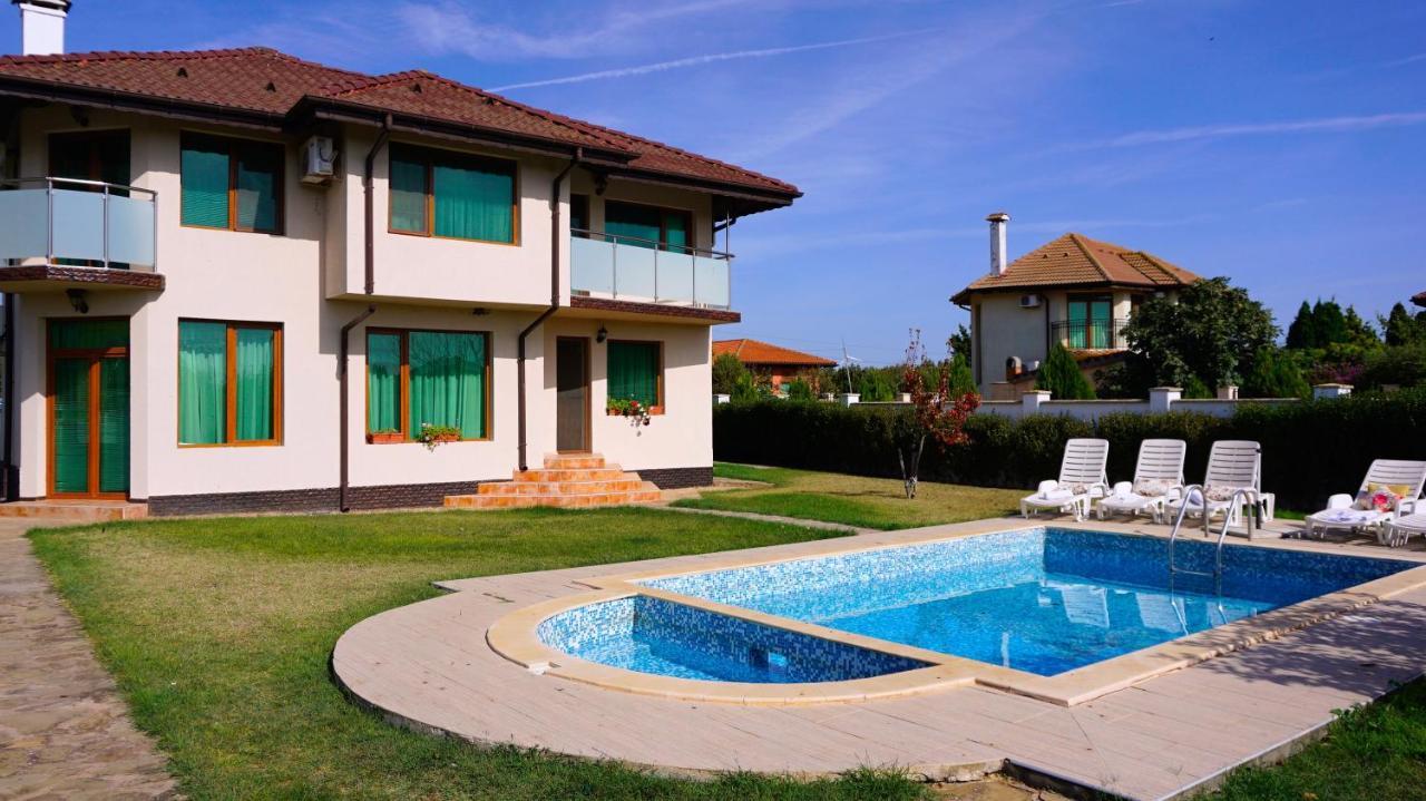 Вила Помело - Family Villa Pomelo Bŭlgarevo Exteriör bild