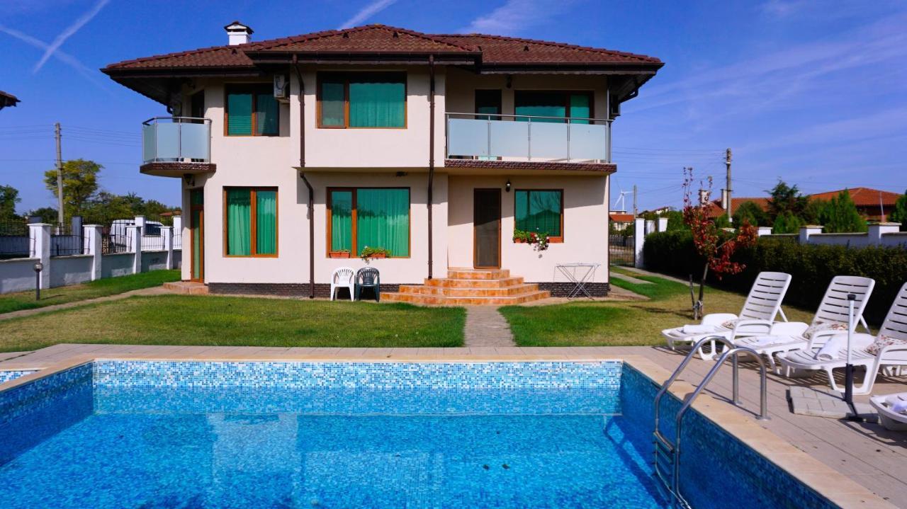 Вила Помело - Family Villa Pomelo Bŭlgarevo Exteriör bild