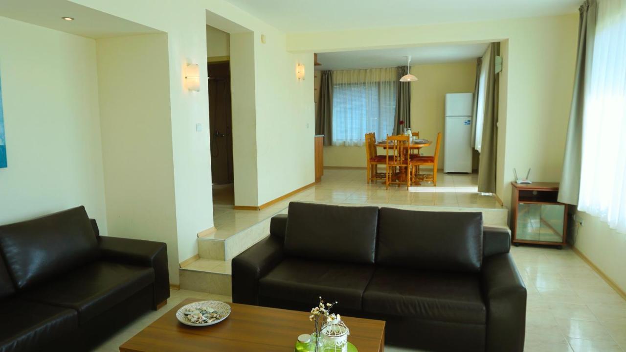 Вила Помело - Family Villa Pomelo Bŭlgarevo Exteriör bild
