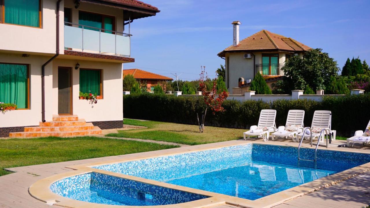 Вила Помело - Family Villa Pomelo Bŭlgarevo Exteriör bild