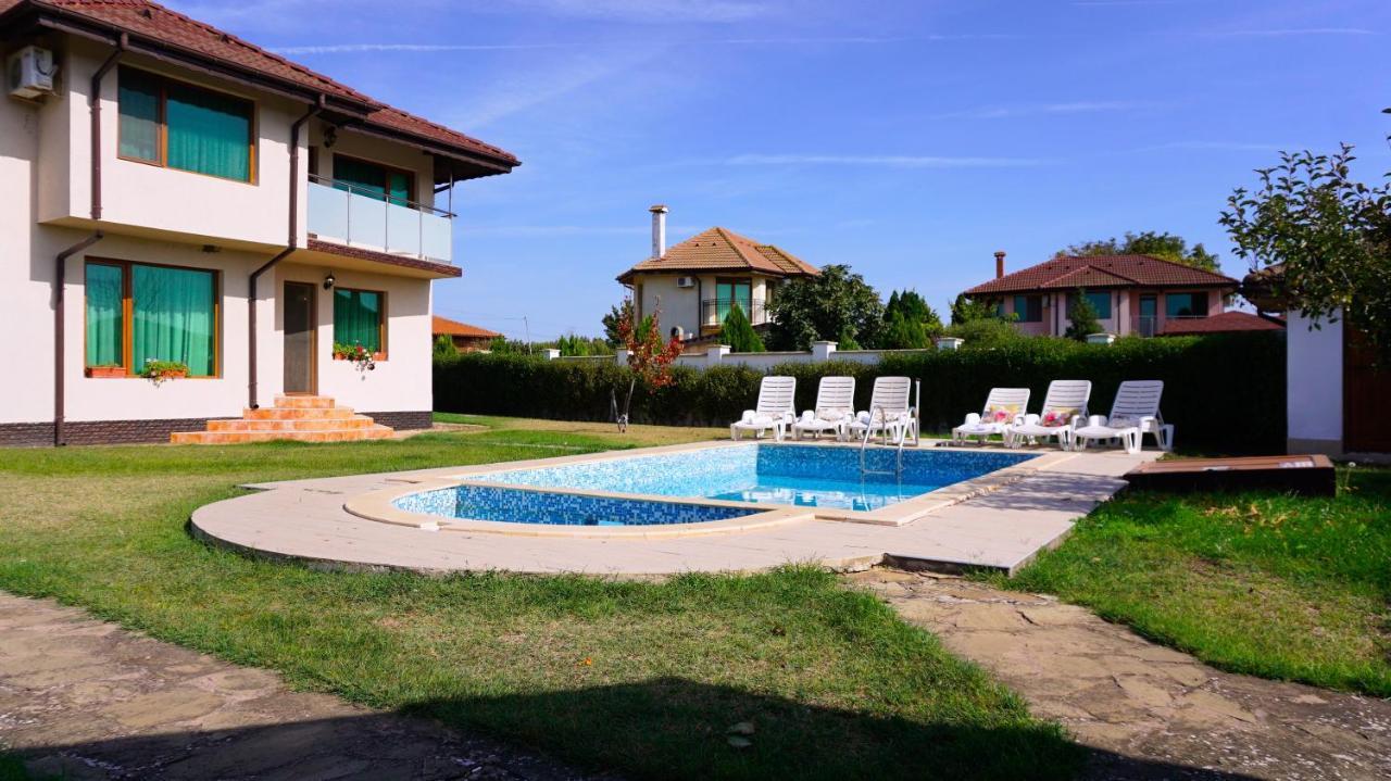 Вила Помело - Family Villa Pomelo Bŭlgarevo Exteriör bild