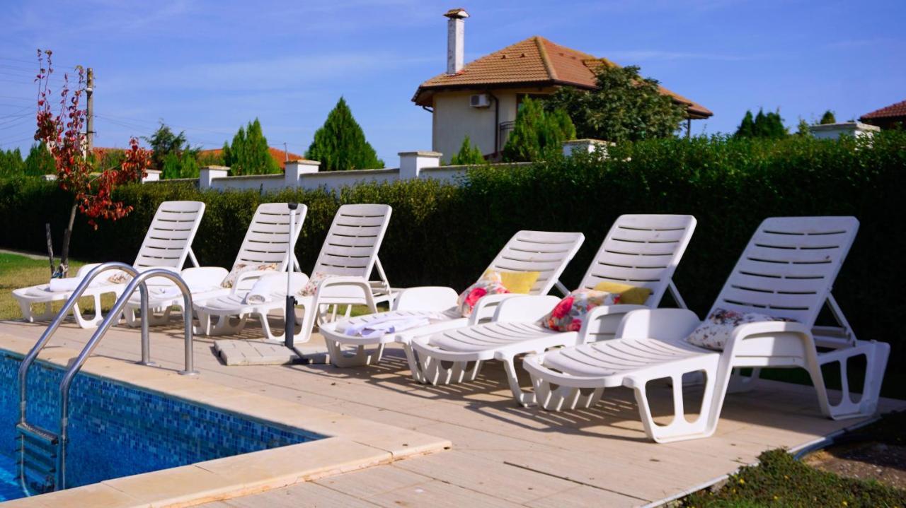 Вила Помело - Family Villa Pomelo Bŭlgarevo Exteriör bild