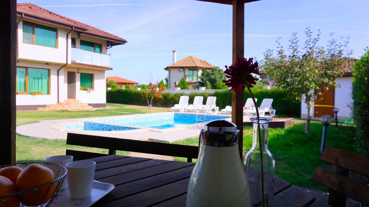 Вила Помело - Family Villa Pomelo Bŭlgarevo Exteriör bild