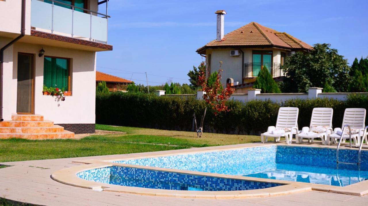 Вила Помело - Family Villa Pomelo Bŭlgarevo Exteriör bild